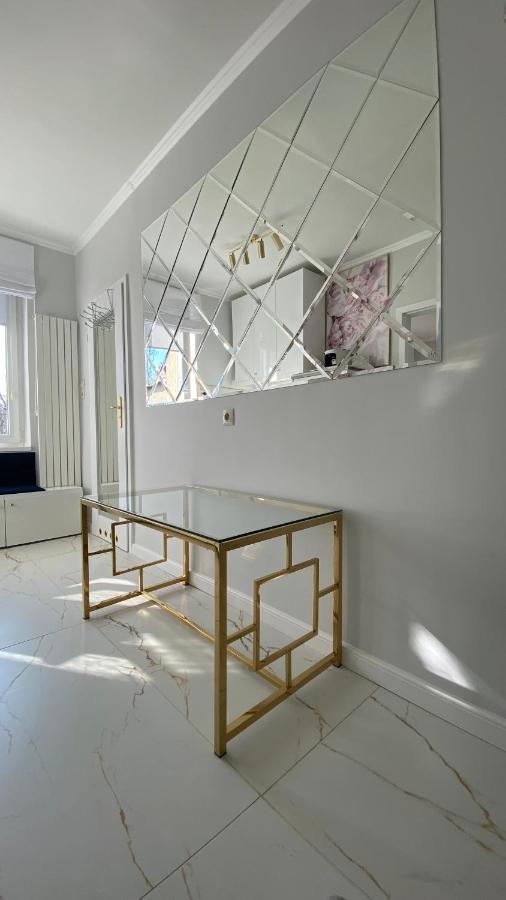 Glamour Apartment Przy Plazy, Z Parkingiem Prywatnym 소포트 외부 사진